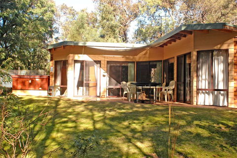 Yelverton Brook Conservation Sanctuary - Accommodation NSW 7