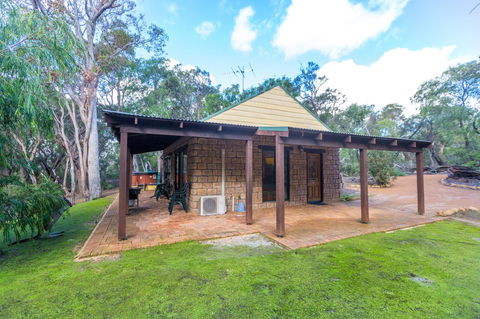Yelverton Brook Conservation Sanctuary - Accommodation NSW 12