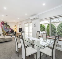 Luxury Federation Style Home - Sleeps 10 - Accommodation NSW