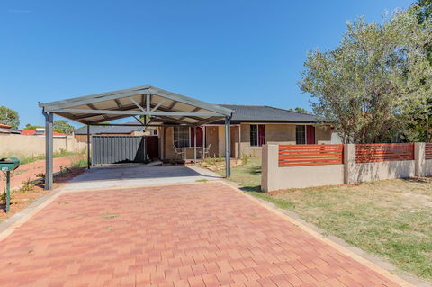 Brilliant, Neat, Convenient, Family-friendly House - Accommodation NSW 15