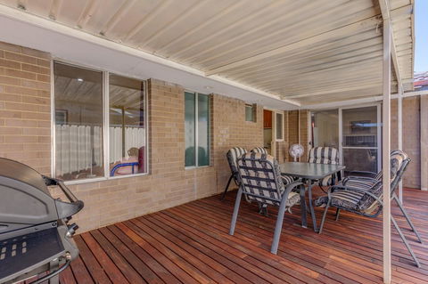 Brilliant, Neat, Convenient, Family-friendly House - Accommodation NSW 14