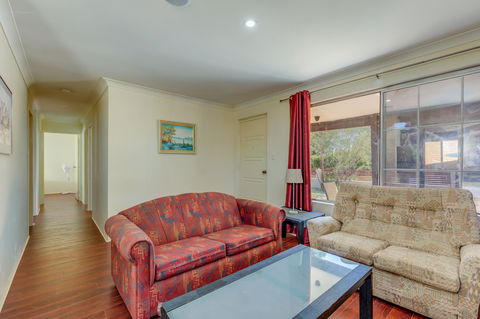 Brilliant, Neat, Convenient, Family-friendly House - Accommodation NSW 2