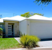 Contemporary Cove - Quindalup - Accommodation NSW