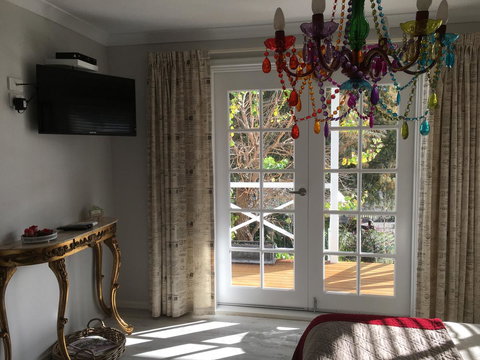 Applegate Lane Chalet - Accommodation NSW 6