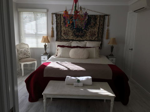 Applegate Lane Chalet - Accommodation NSW 7