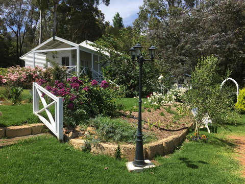 Applegate Lane Chalet - Accommodation NSW 4