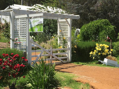 Applegate Lane Chalet - Accommodation NSW 3