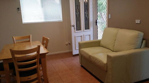 Chalets On Frenchman - Accommodation NSW 18