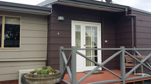 Chalets On Frenchman - Accommodation NSW 22