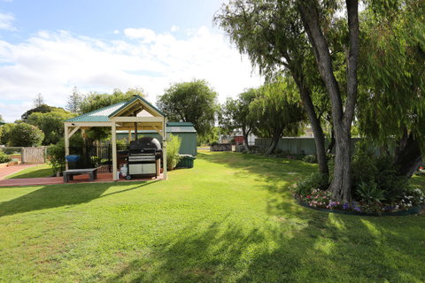 Busselton Guest House - Accommodation NSW 35