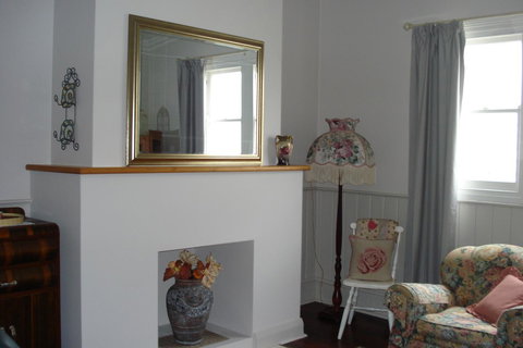 Bluebird Cottage - Accommodation NSW 8