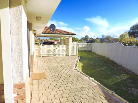 Silver Gull Family Retreat - Accommodation NSW 12