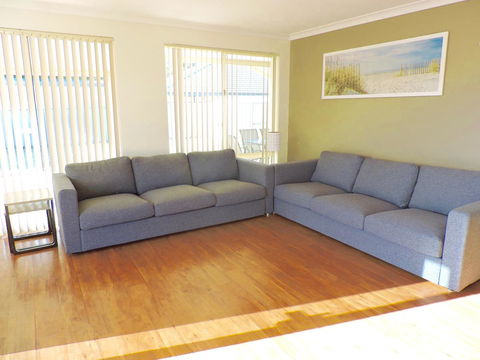 Silver Gull Family Retreat - Accommodation NSW 3