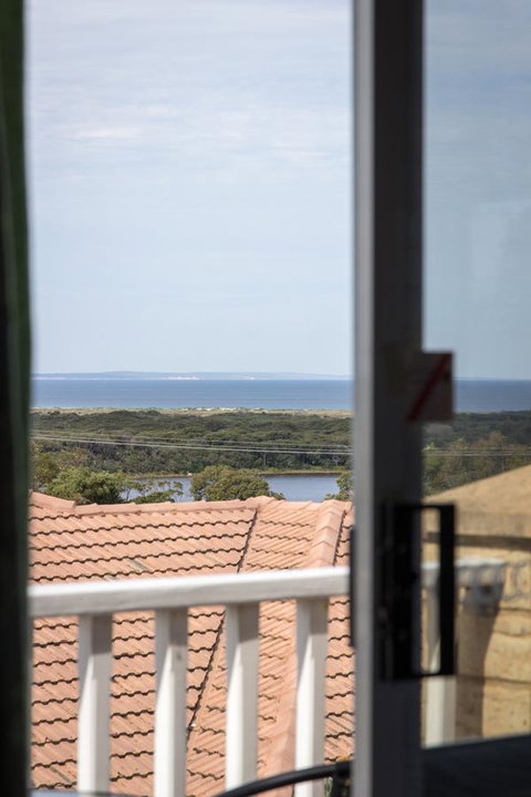 Baywatch Retreat Augusta - Accommodation NSW 11