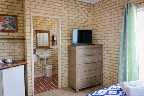 Baywatch Retreat Augusta - Accommodation NSW 8