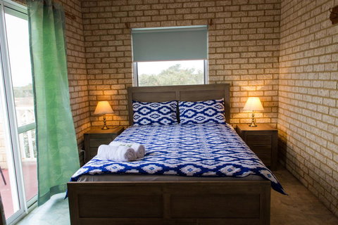 Baywatch Retreat Augusta - Accommodation NSW 9