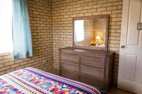 Baywatch Retreat Augusta - Accommodation NSW 35