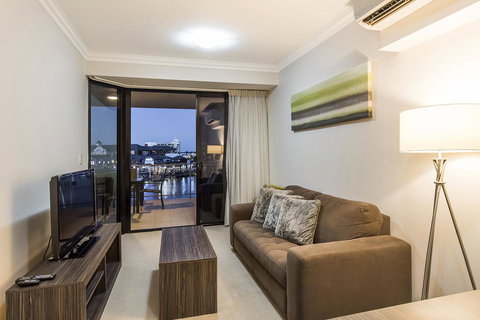Dolphin Quay Apartments - Accommodation NSW 20