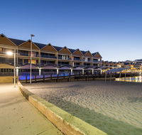 Dolphin Quay Apartments - Accommodation NSW