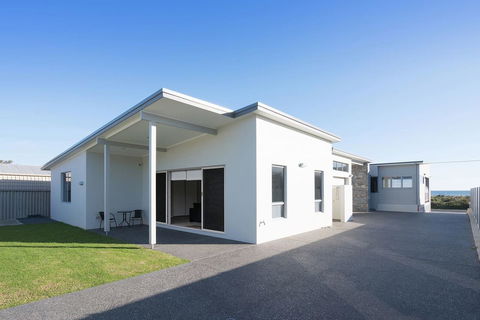 Busselton Beachside - A Slice Of Heaven - Accommodation NSW 19