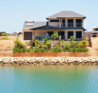 27 Corella Court - Exquisite Marina Home With a Pool and Wi-Fi - Accommodation NSW