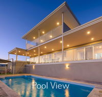 32 Corella Court - Private Jetty and Pool - Accommodation NSW