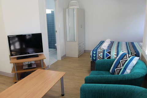 Mandurah Ocean Marina Chalets - Accommodation NSW 34