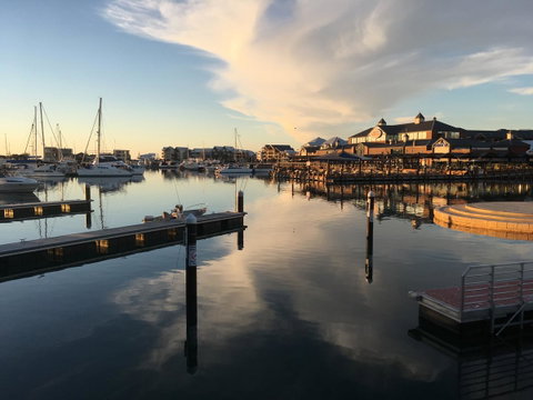 Mandurah Ocean Marina Chalets - Accommodation NSW 2