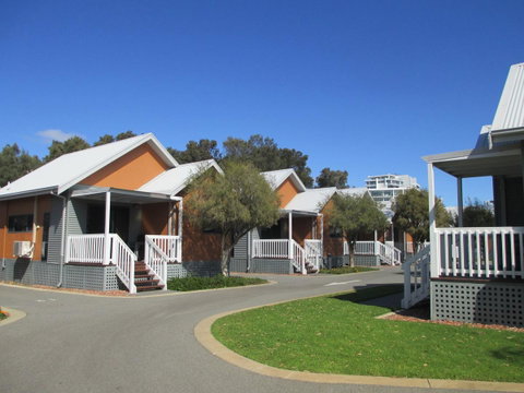 Mandurah Ocean Marina Chalets - Accommodation NSW 37