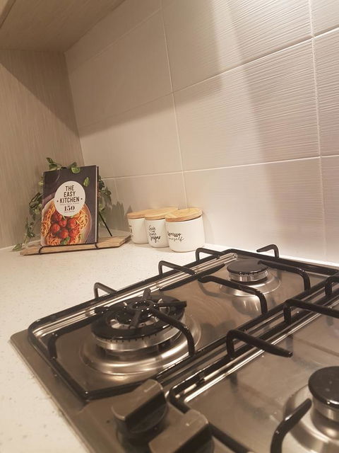 The Kingsleyâ€™s Place â€“ Piara Waters - Accommodation NSW 14