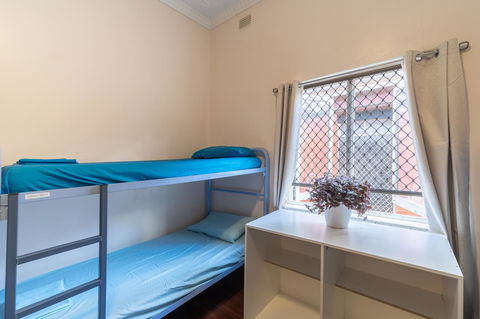 MyOZexp Aberdeen Lodge - Accommodation NSW 1