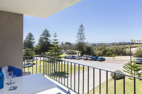 Cottesloe Marine Apartment - Executive Escapes - Accommodation NSW 6