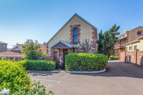 100 On South Callan Apartments - Accommodation NSW 25