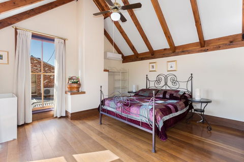 100 On South Callan Apartments - Accommodation NSW 14