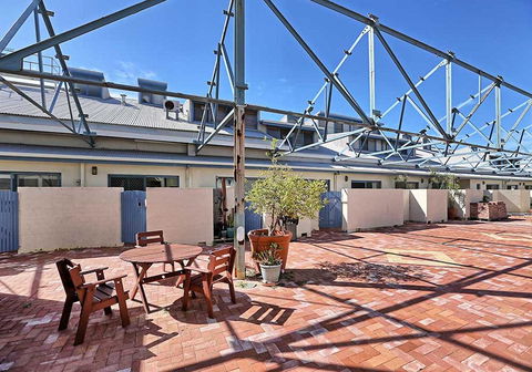 Life's A Beach! Fremantle - Accommodation NSW 22