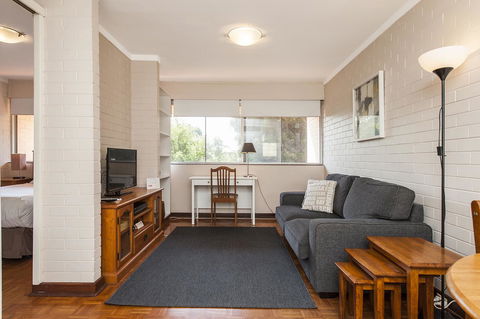 Rosalie 35 - Accommodation NSW 4