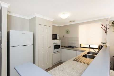 Scarborough Villa On Duke - Accommodation NSW 15