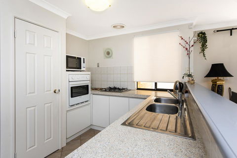 Scarborough Villa On Duke - Accommodation NSW 26