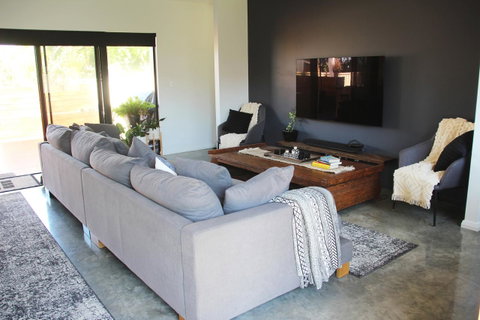 Bayside Luxury Escape Busselton - Accommodation NSW 8