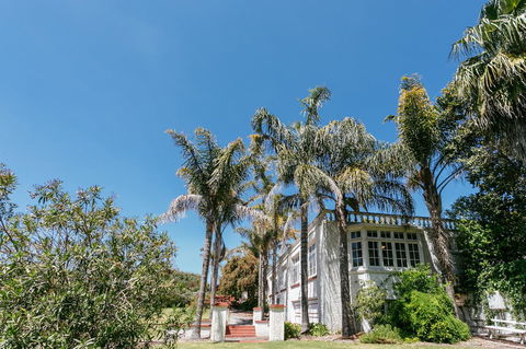 Elliot House - Accommodation NSW 7