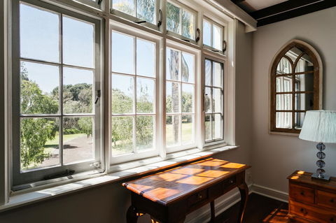 Elliot House - Accommodation NSW 14