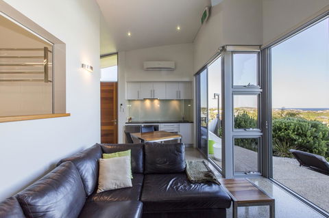 Aquatic Visions - Accommodation NSW 10