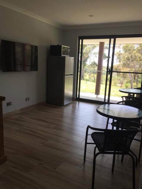 Eagle Bay House - Accommodation NSW 10