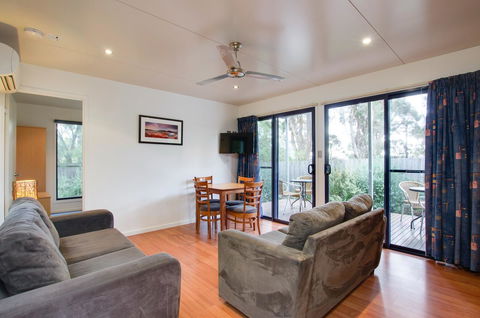 Swansea Beach Chalets - Accommodation NSW 13