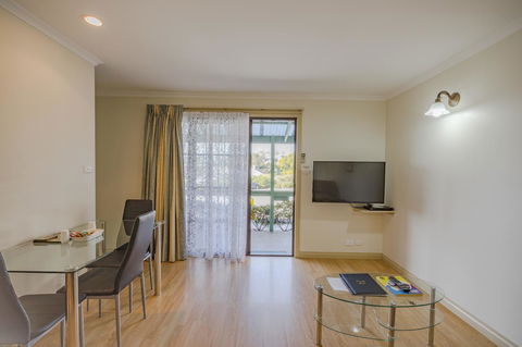 Queechy Motel - Accommodation NSW 21