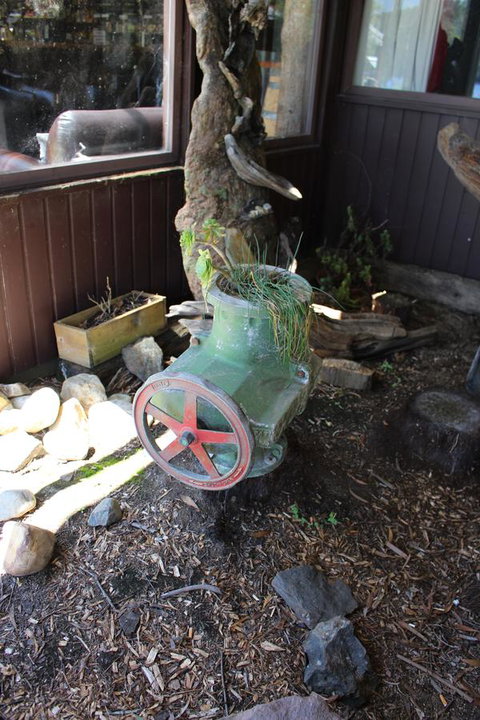 Tullah Lakeside Lodge - Accommodation NSW 26