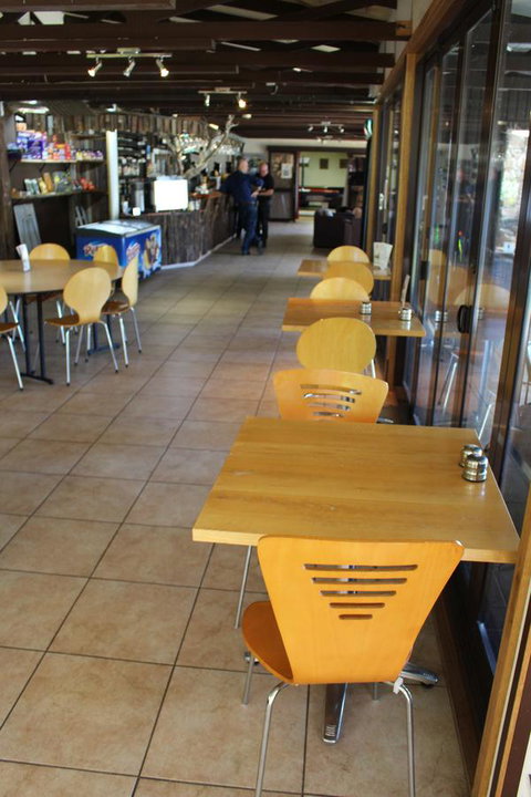 Tullah Lakeside Lodge - Accommodation NSW 36