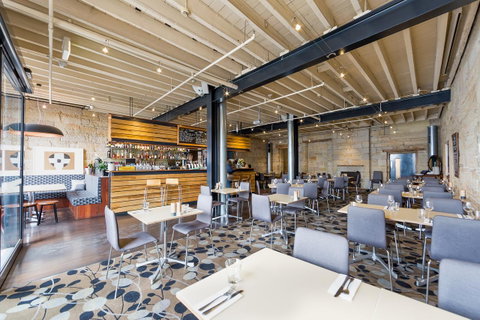 Customs House Hotel - Accommodation NSW 4
