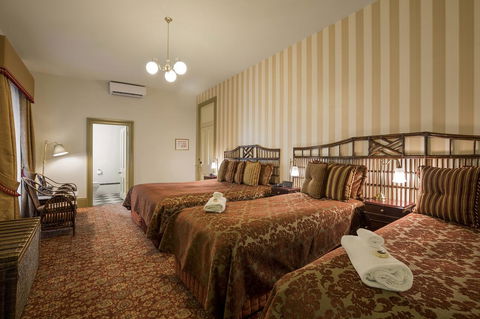 Hadley\'s Orient Hotel - Accommodation NSW 20