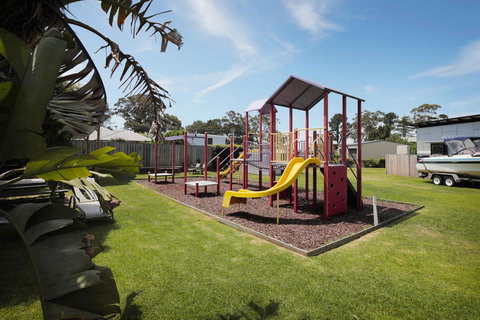 Georges Bay Apartments - Accommodation NSW 42